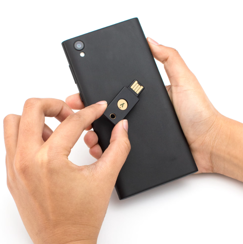 Yubico YubiKey 5 NFC – Clé de sécurité USB-A et NFC pour authentification MFA photo 8